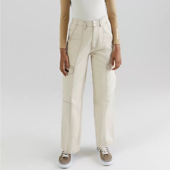 NWT UO Slouchy Skater Cargo Ru Jeans - Cream - Final Price - Picture 4 of 4